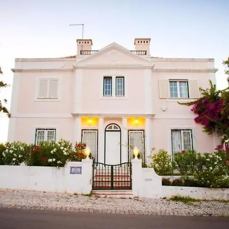 Camilla 6 Bed/bath Close To The Marina Vilamoura
