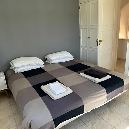 Camilla 6 Bed/bath Close To The Marina Vila *